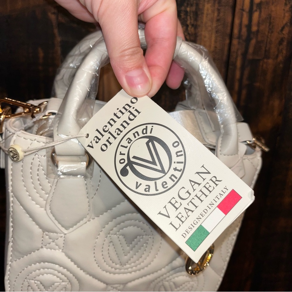 Valentino Orlandi Elegant Quilted Handbag in color bone - Picture 3 of 4